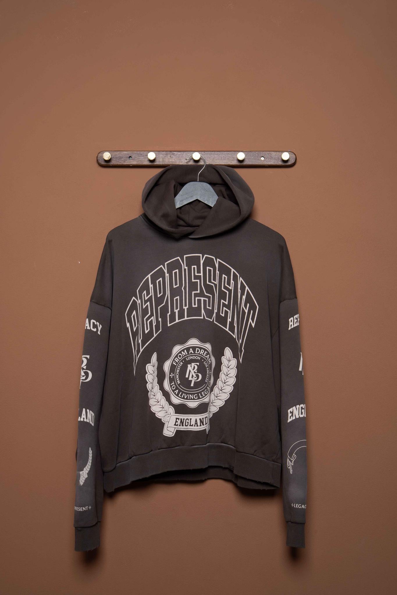 LEGACY CREST HOODIE