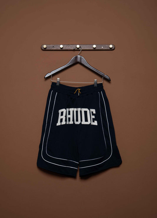 BAGGY COLLEGIATE LOGO SHORT