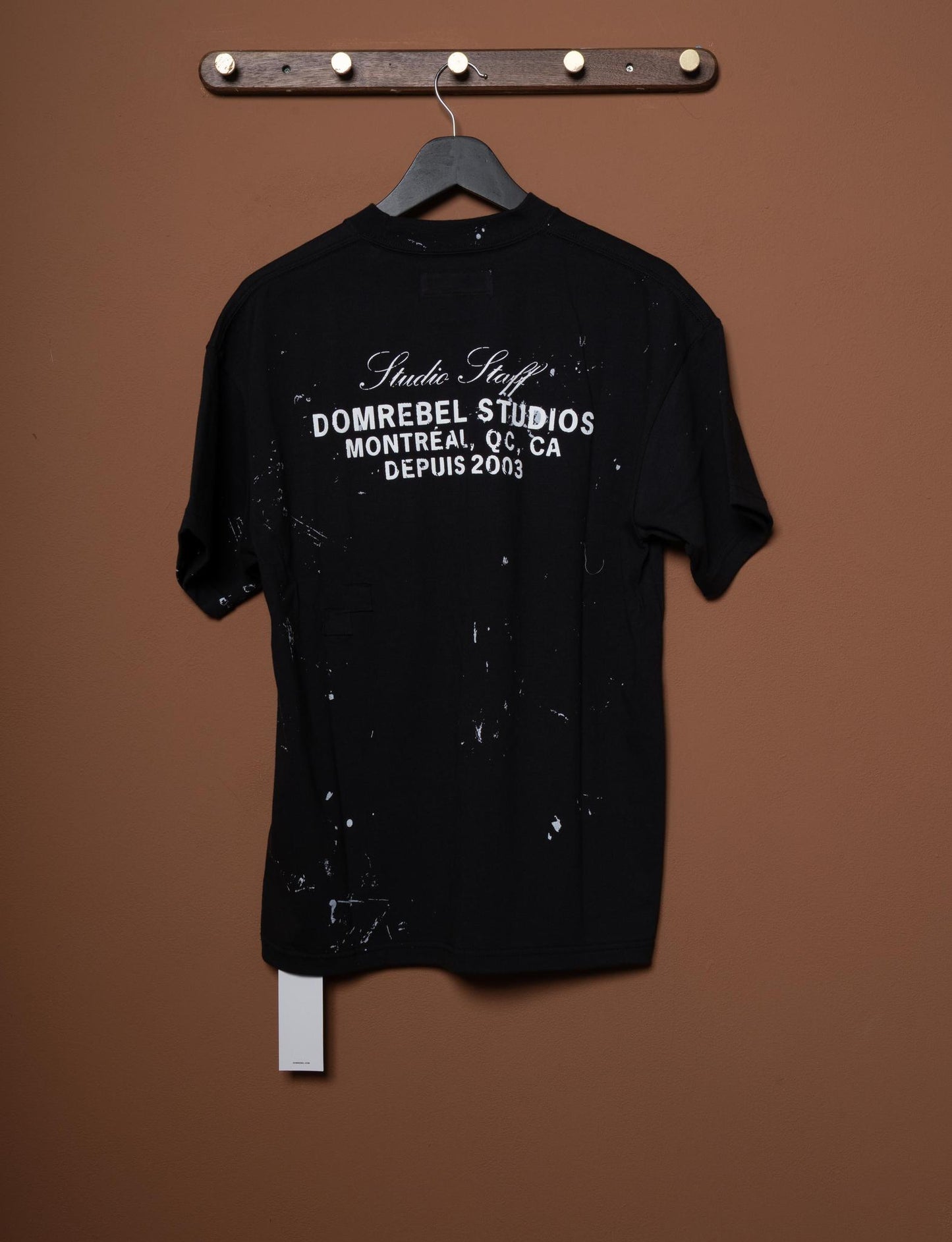 STAFF TEE